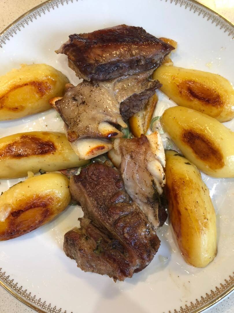 Мясо по-французски из говядины с картошкой в духовке