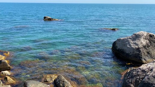 Крым, посёлок Парковое - это шикарное море и красивая природа, на остальное лучше не смотреть.