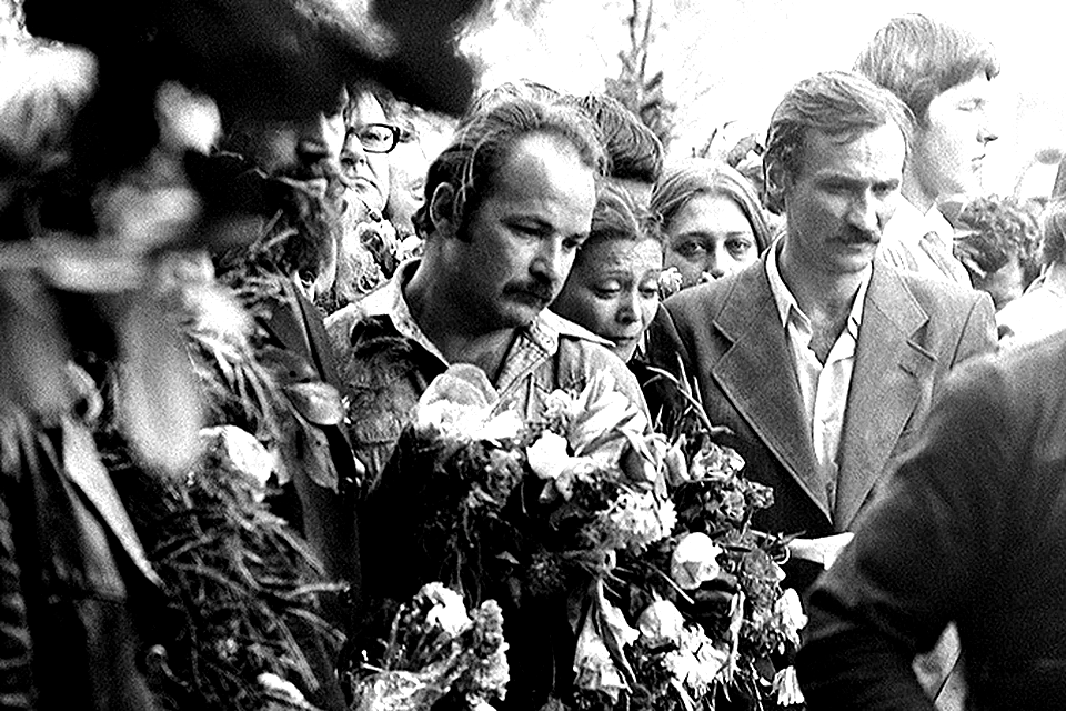 Москва 1980 похороны Высоцкого. Похороны Володи Высоцкого 28 июля 1980.