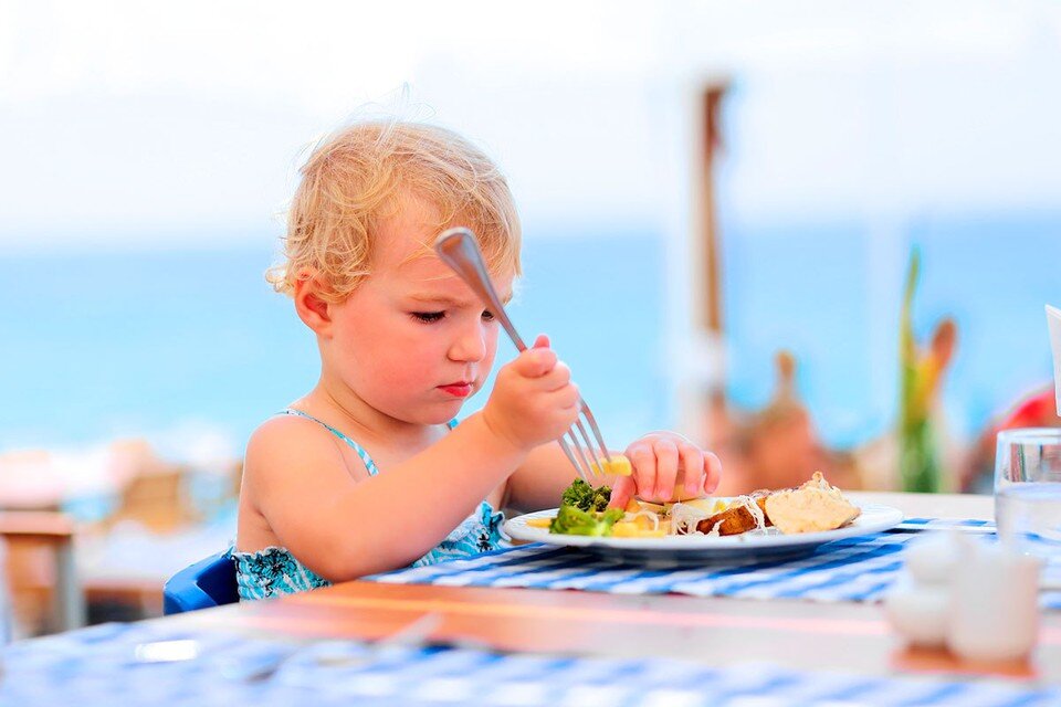     Неизвестно, как скажется новое блюдо на пищеварении малыша.  Shutterstock