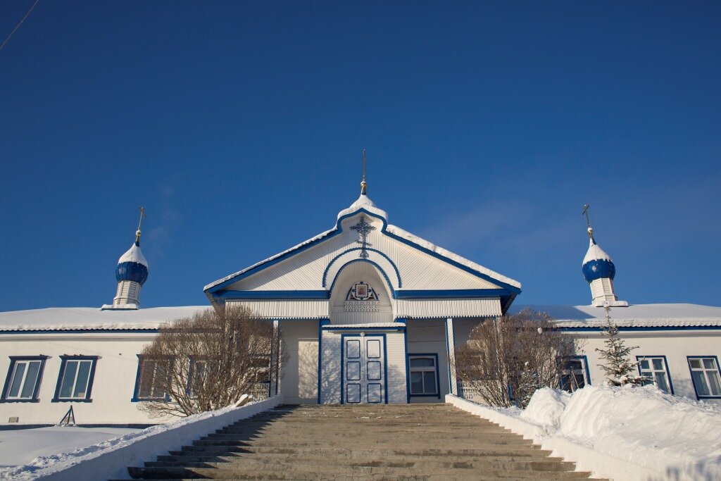 Усть кут храм спаса нерукотворного. Свято-успенский храм усть-кут. Свято никольский храм усть кут. Усть-кут церковь. Свято успенский приход усть кут.