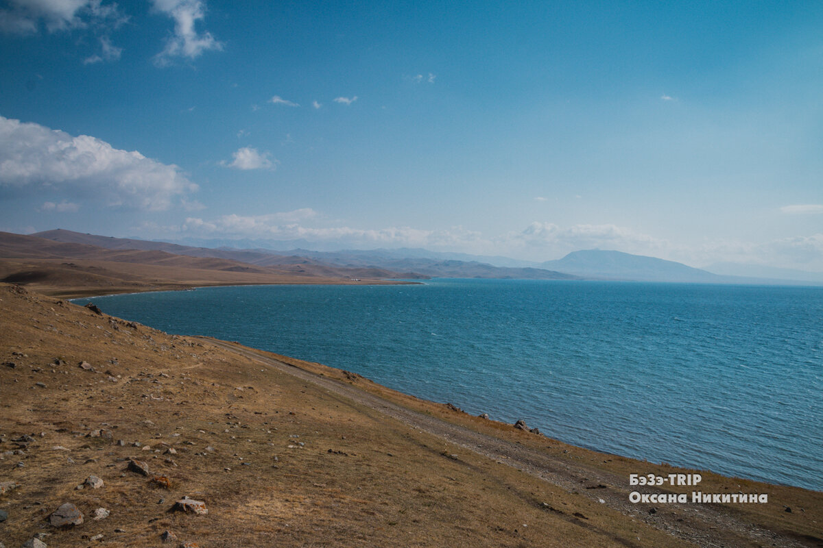 Нам сказали, что округ этого озера в Киргизии НЕТ ДОРОГИ и мы не проедем. Проверим?