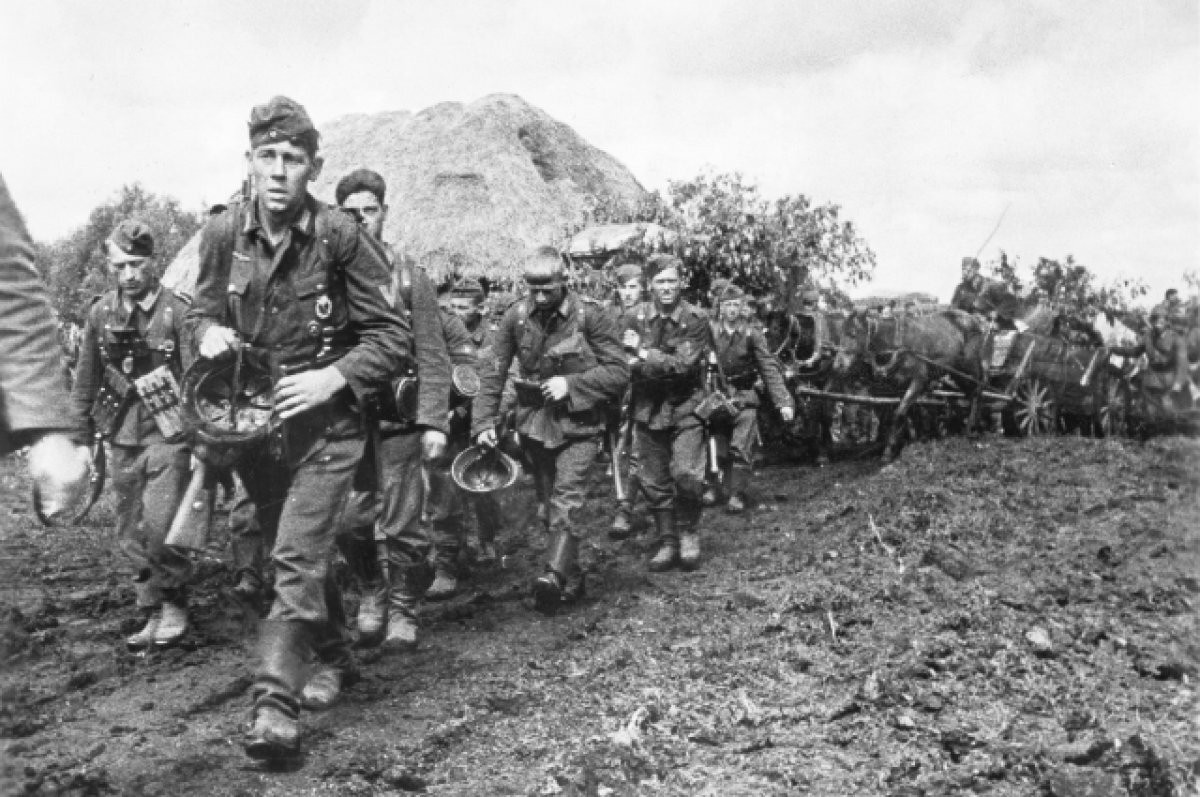    Немецкие войска под Сталинградом, 1942 г.