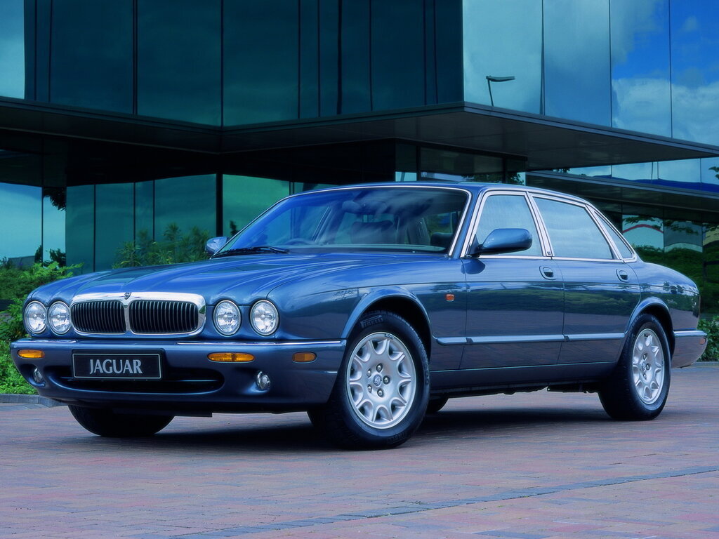 Jaguar Sovereign рестайлинг седан, 3 поколение, X308 (07.1997 - 06.2003)