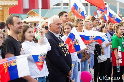 Московская площадь. Фото и половина текста взято с сибдепо. 