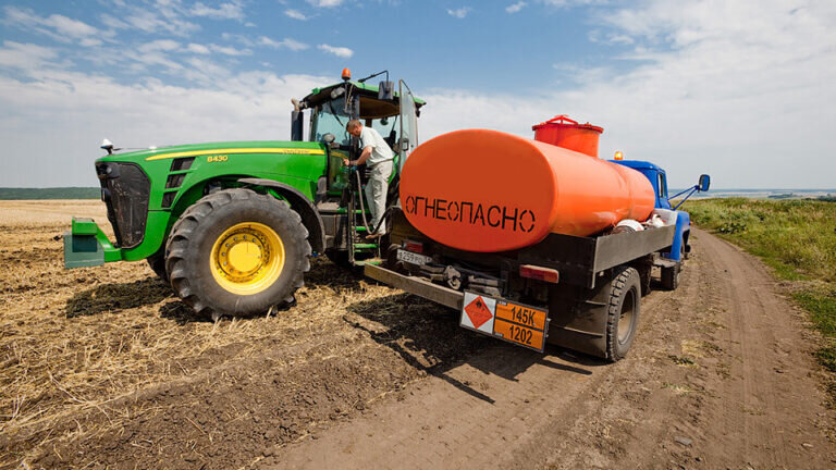    Аграрии Оренбуржья получат дизтопливо для окончания уборочной кампании Андрей Севостьянов