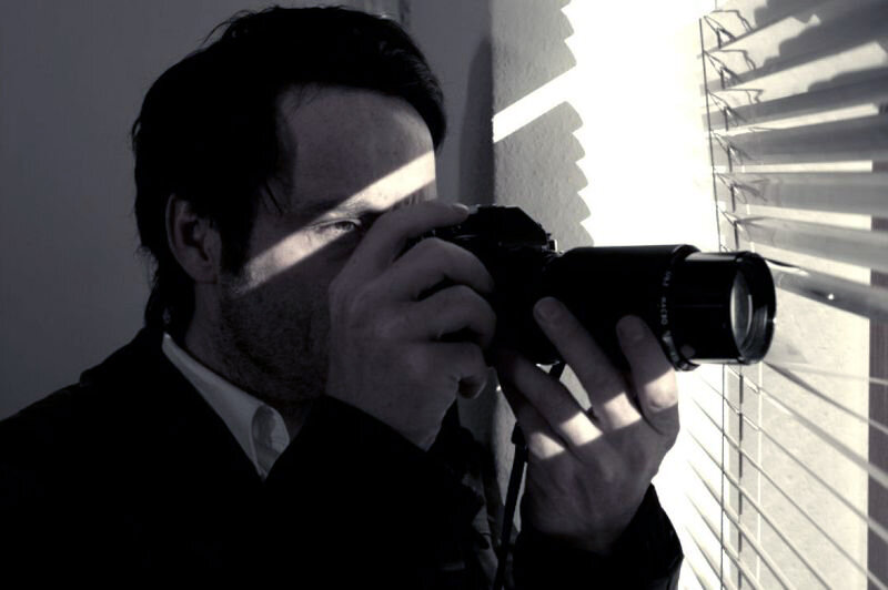 Услуги частного детектива стоят недешево, но они весьма эффективны.