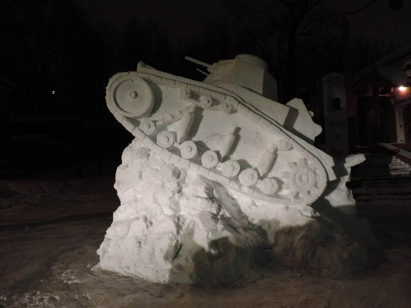 Мс 1 г. Снежный танк. Конкурс лучший танк из снега. Глазастый снежный танк с гусеницами. Танк из снега в селе Солтаново Костромской области г нея.