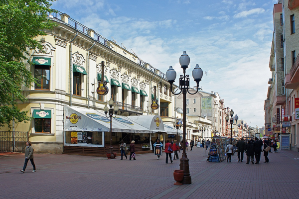 Улица старый Арбат. Улица Арбат (старый Арбат). Памятники улица старый Арбат. Малый Арбат Москва.