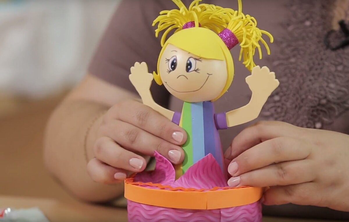 Как сделать прическу кукле из фоамирана