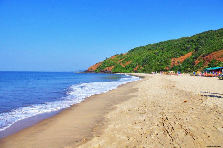 Гоа- это штат в Индии, который славится своим пляжным отдыхом. Более 90% всех туристов, отправляющихся в Индию, отдыхают здесь.-2