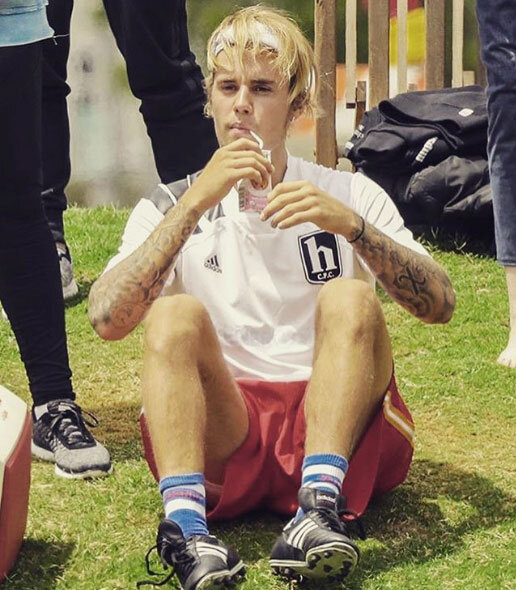 https://www.instagram.com/p/BitRjknloOz/?taken-by=justinbieber