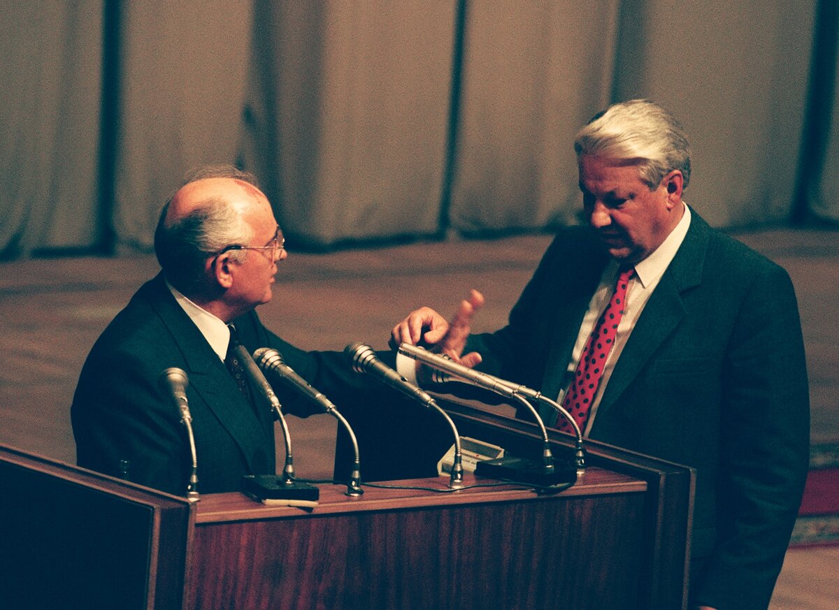 Горбачев и Ельцин после августовского путча ГКЧП