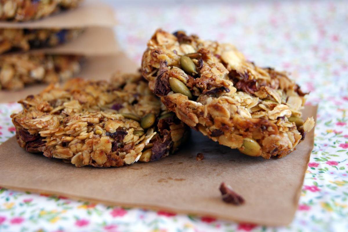 печенье из гранолы в духовке. печенье из мюсли. печенье из мюсли. печенье из мюсли в духовке. печенье из мюсли.