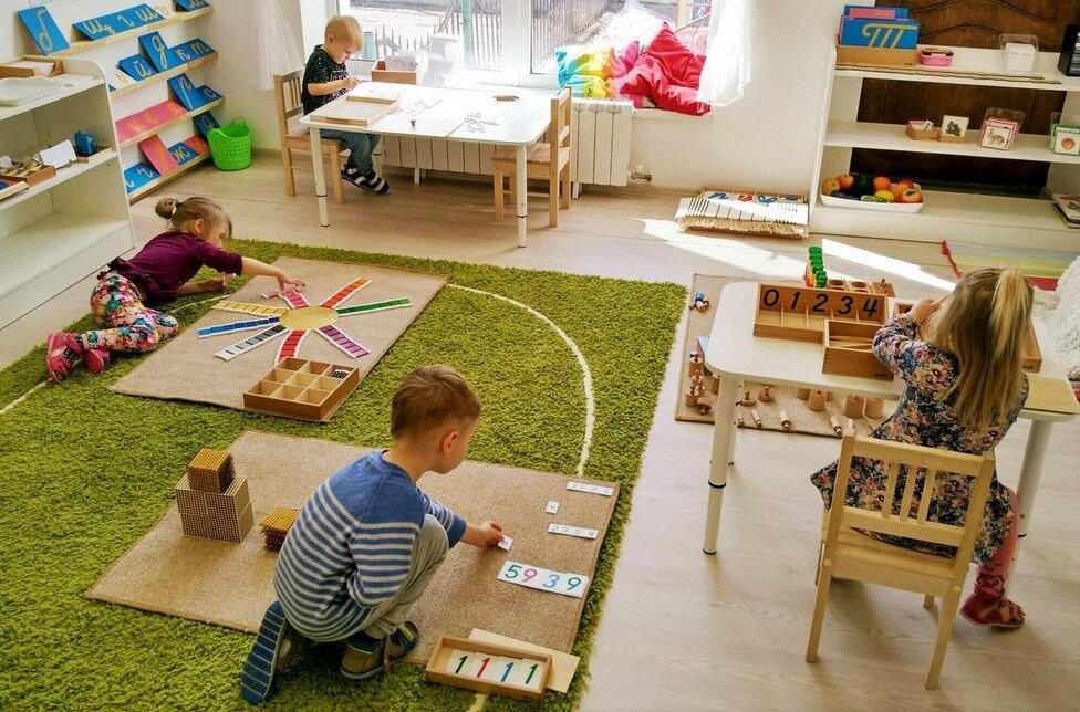 Как проходят занятия в Монтессори саду.