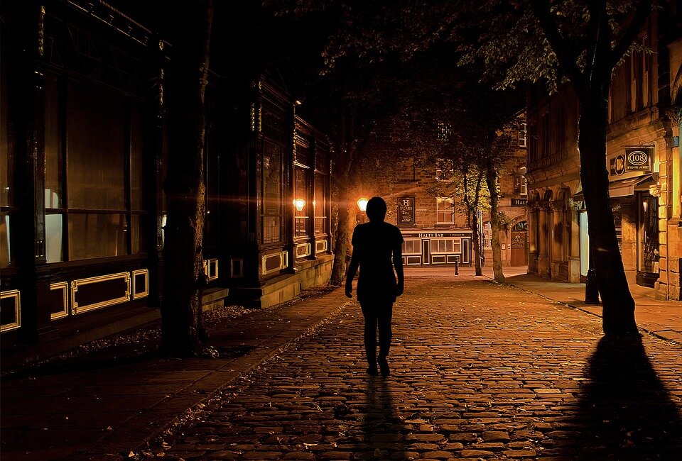 https://cdn.pixabay.com/photo/2017/09/16/08/58/sleep-2754908_960_720.jpg