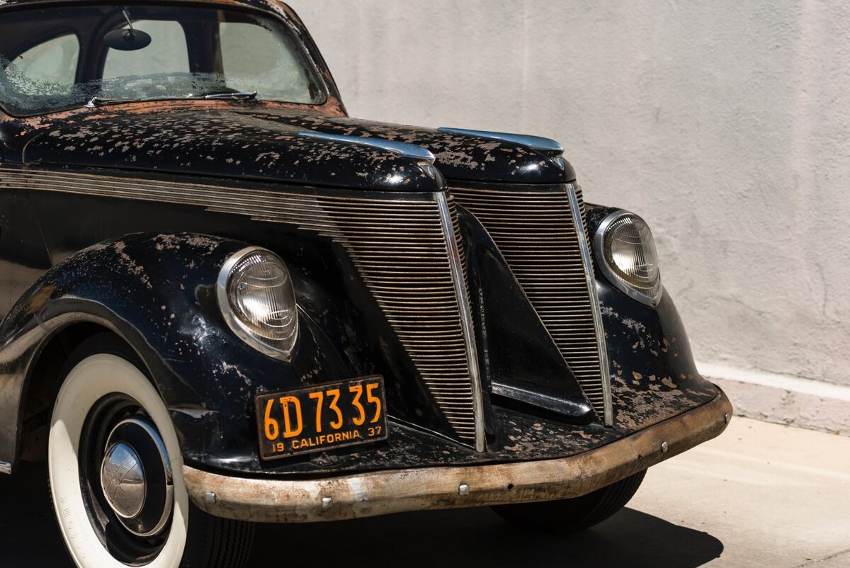 При взгляде на Lincoln Zephyr V12 «Twin Grille» 1936 года хочется  обратиться к окулисту... | Интересные автомобили | Дзен