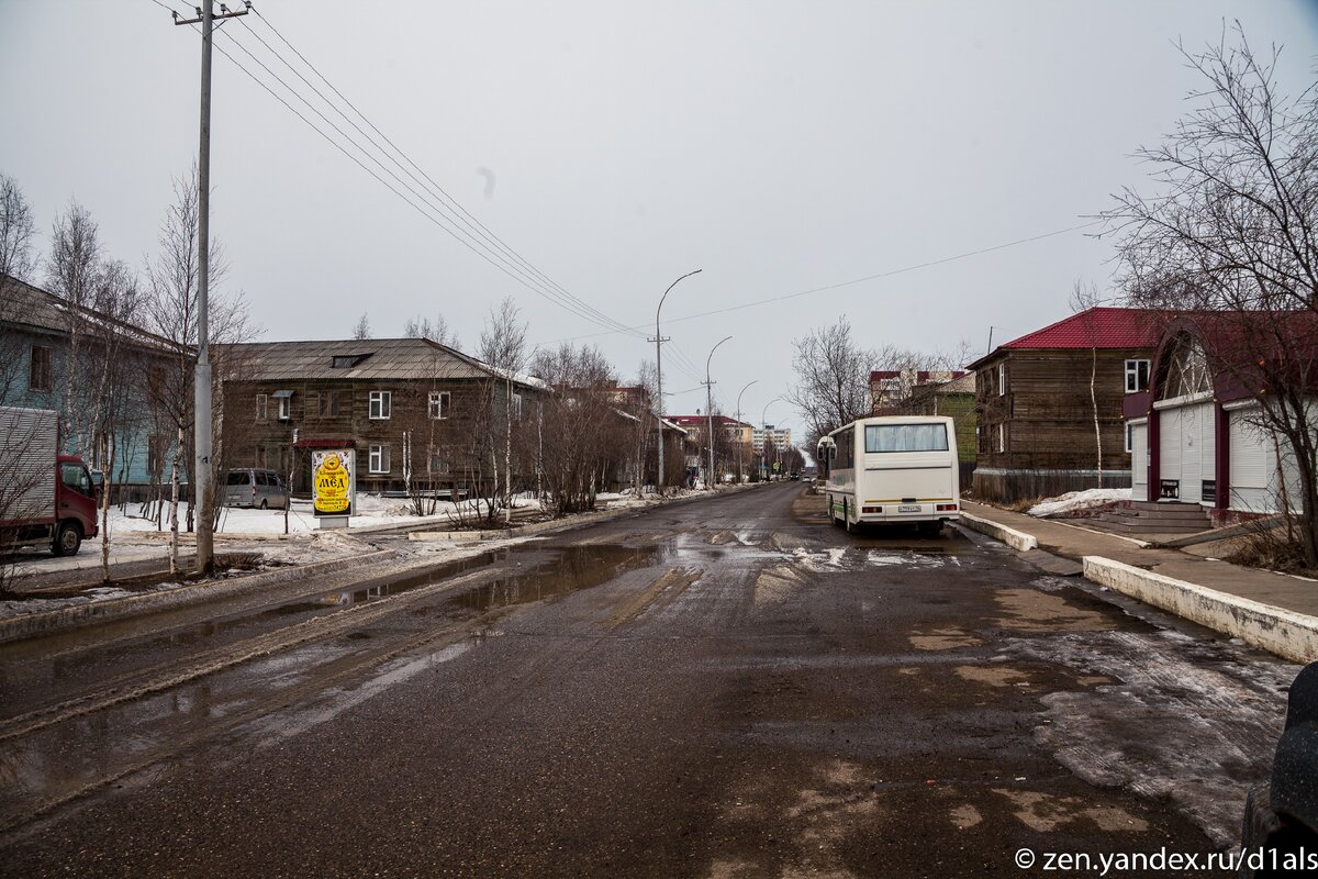 На краю огромной дыры: Показываю как живет алмазная столица России (много фото)