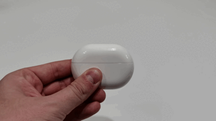 Вынимаем Huawei FreeBuds Pro