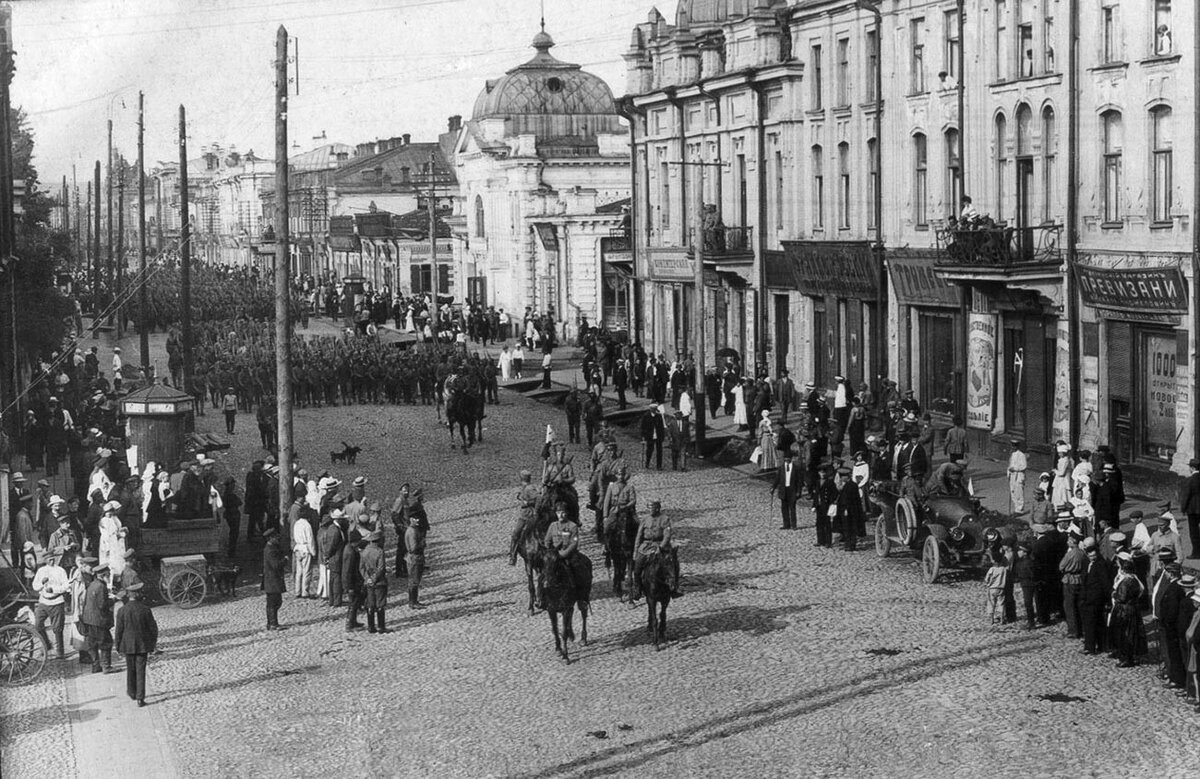 Чехословацкие войска в Иркутске. Архивное фото 