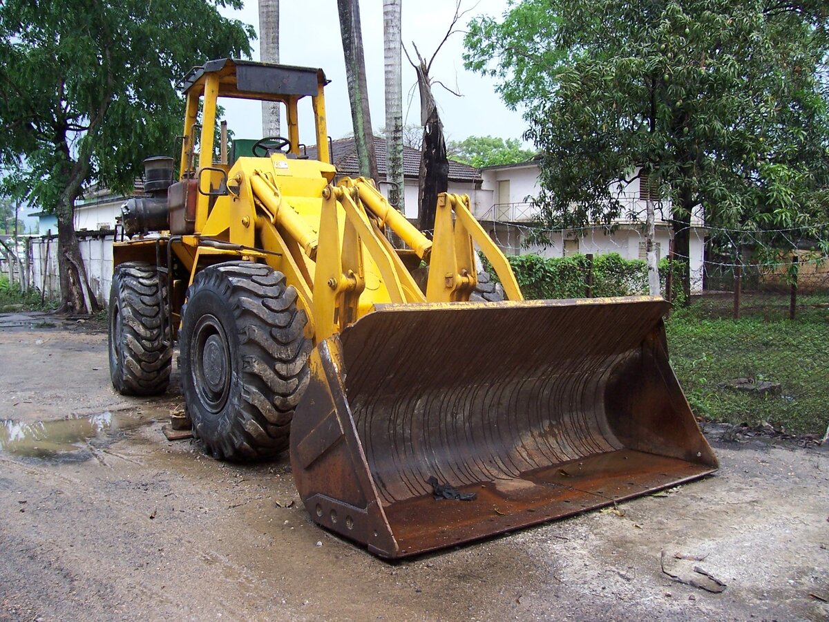 Владельцы спецтехники должны уделять внимание профилактике двигателя