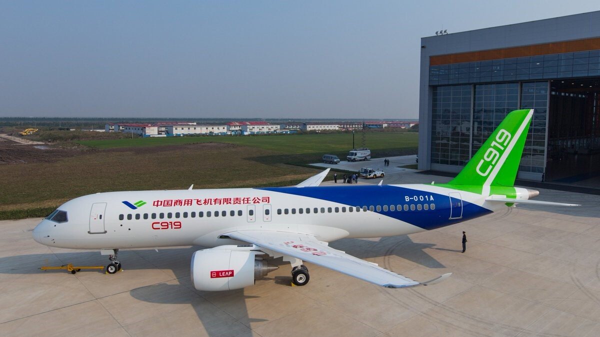 Самолет Comac С919. Взято из Яндекс-картинок 