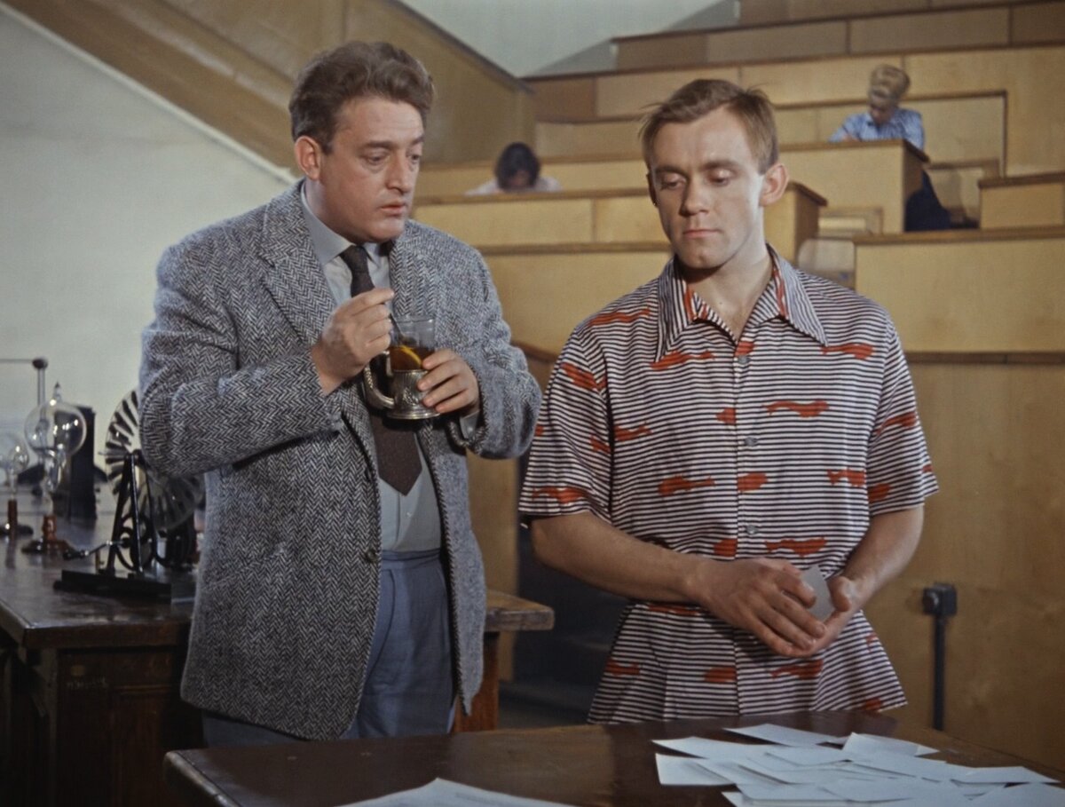 Прийтись ы. Операция ы и другие приключения Шурика 1965. Операция ы и другие приключения Шурика фильм 1965. Леонид гайдай 1965. Леонид Гайдай операция ы