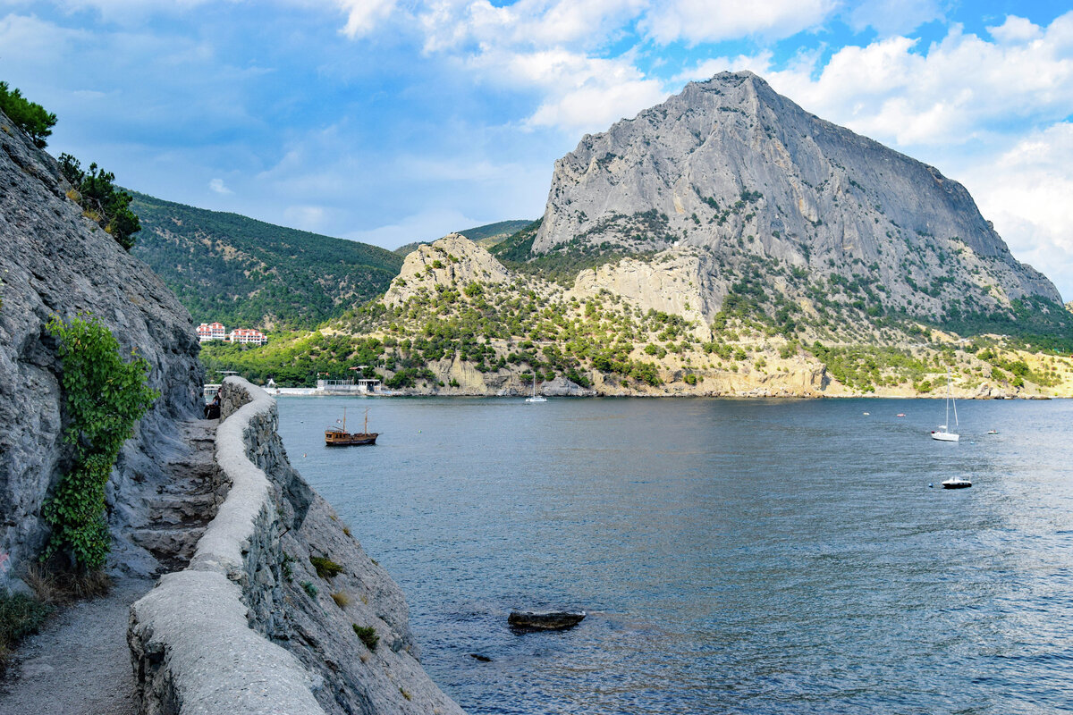 Туристический сезон в Крыму