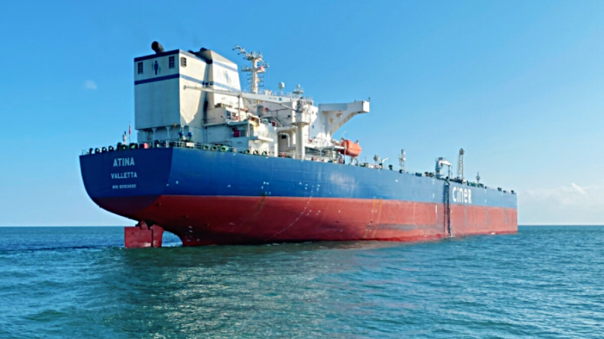 Танкер "Atina". Повреждения. (источник: US Coast Guard)