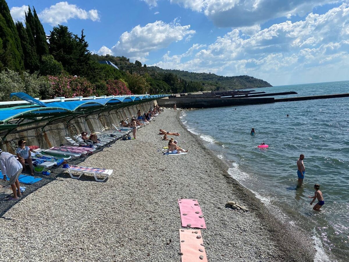 Пляж в поселке Сатера 