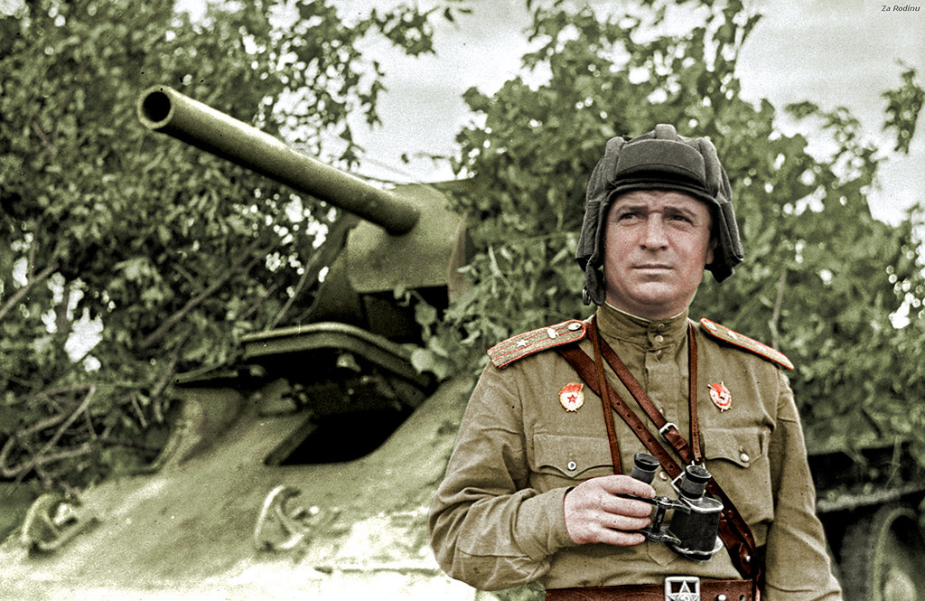 Зауряд-поручик. Комбинезон танкиста ркка 1941. Ильдар мухутдинов танкист. Танкисты ркка 1941. Танкист поручик.