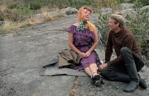 Фото: кадр из фильма "Любовь и голуби"