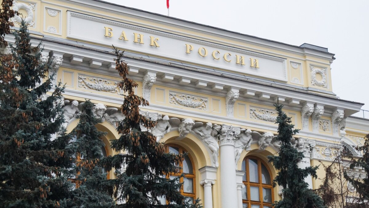     Ясно одно: шансов на снижение ставки в сентябре де-факто нет даже в случае резкого спада инфляционных настроений.
