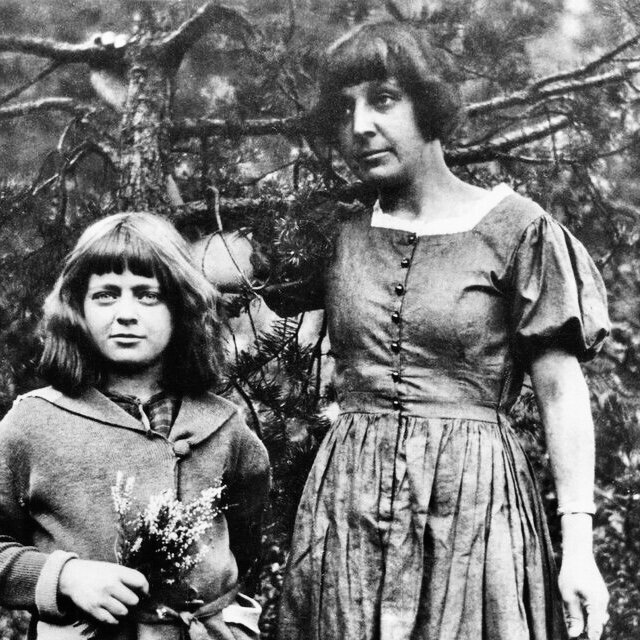 Марина Цветаева с дочерью 