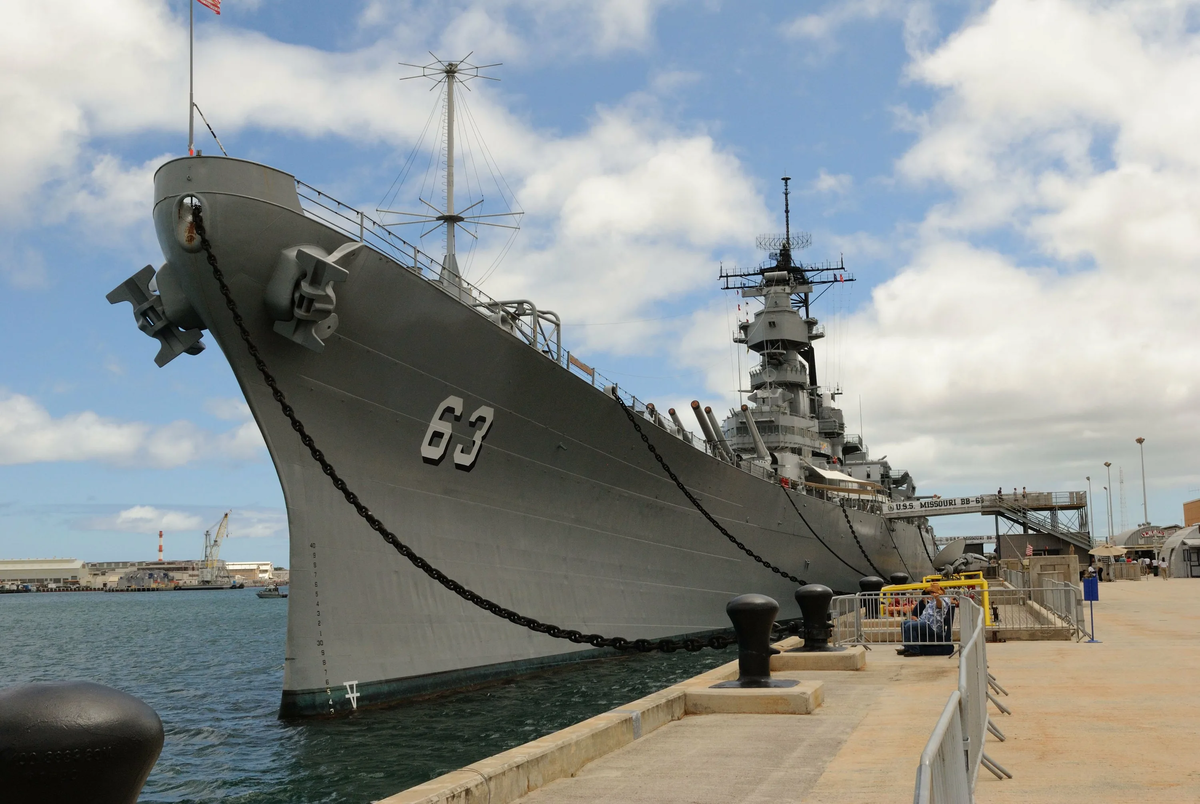 Корабль википедия. Линкор Миссури. Американский корабль Миссури. USS Missouri BB-63. Линкор Миссури корабль.