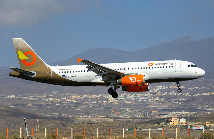 Самолет Orange2Fly. Фото с сайта Spot.uz