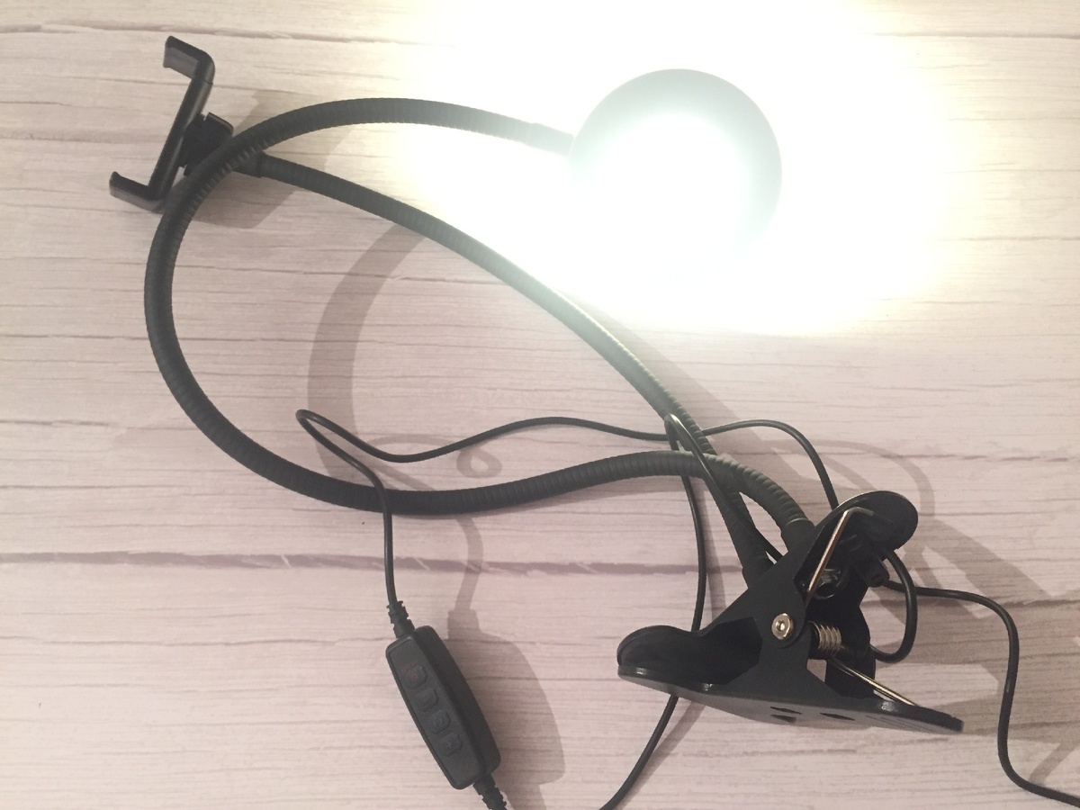 Держатель для телефона с освещением