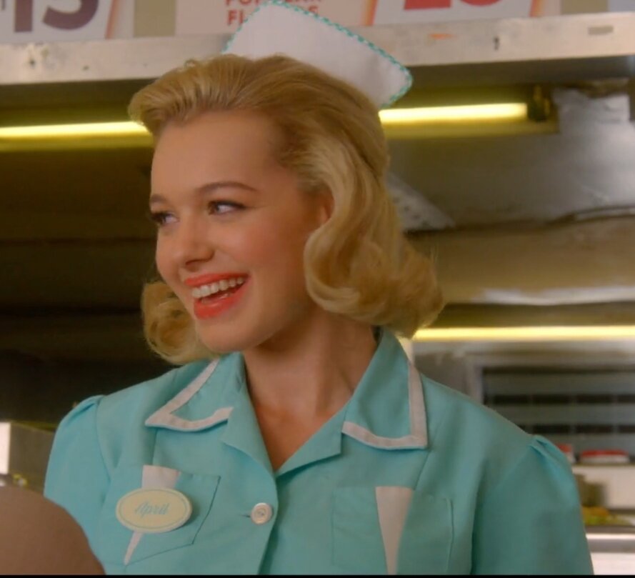 Эйприл, официантка, любовница Роба