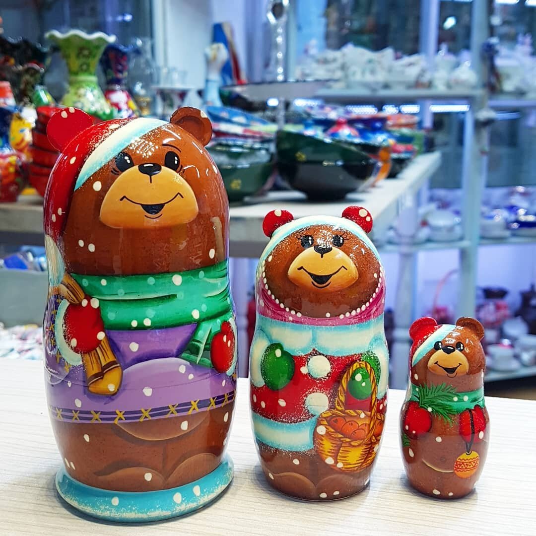 Валенки, матрешка, водка, балалайка