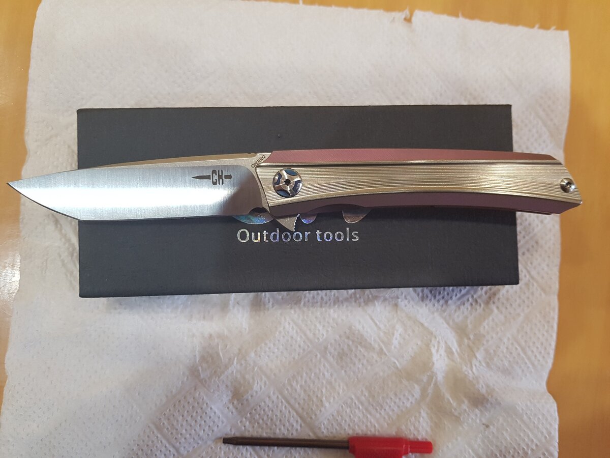 Только вскрыл посылку