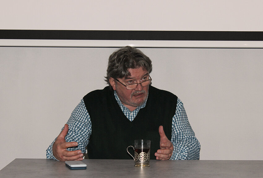 Ярослав голованов журналист. Андрей константинов писатель. Проханов александр андреевич фото. Василий песков писатель. Журналист литератор.