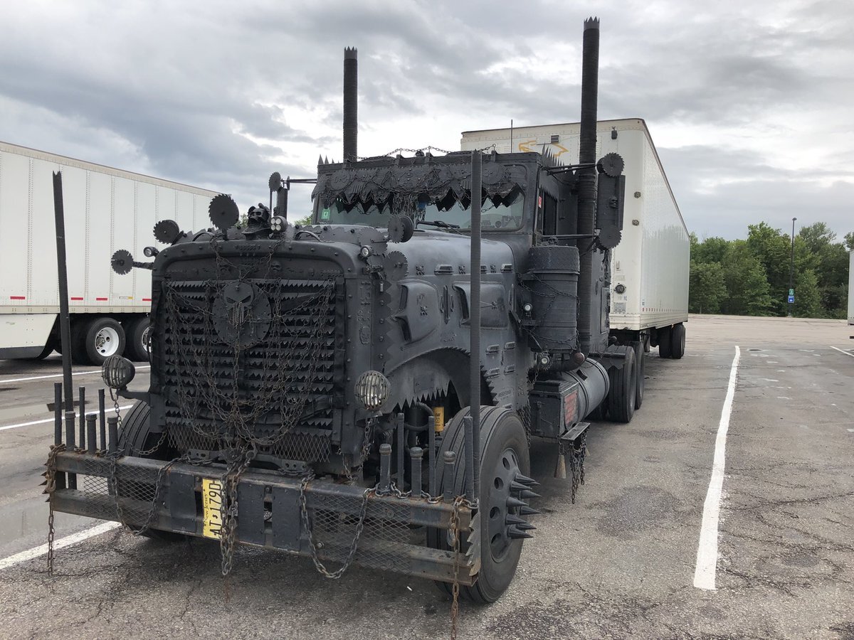 Peterbilt 351