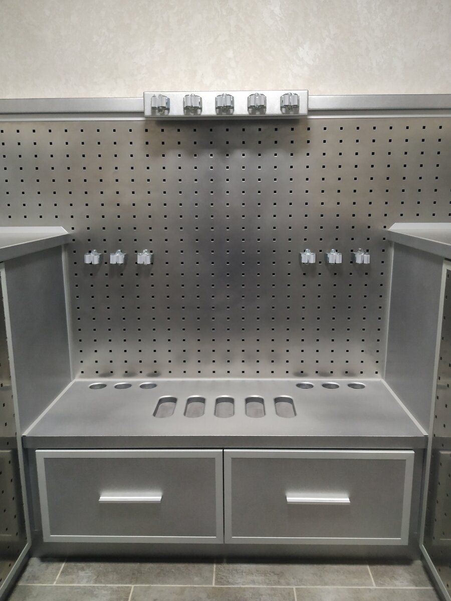 Элитная частная оружейная комната в стиле "Хай тек" от компании "СейфЭлит". 