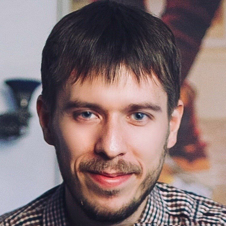 Это я. Именно тот человек, который будет делиться фишками лизинга и рассказывать о своем пути брокера.