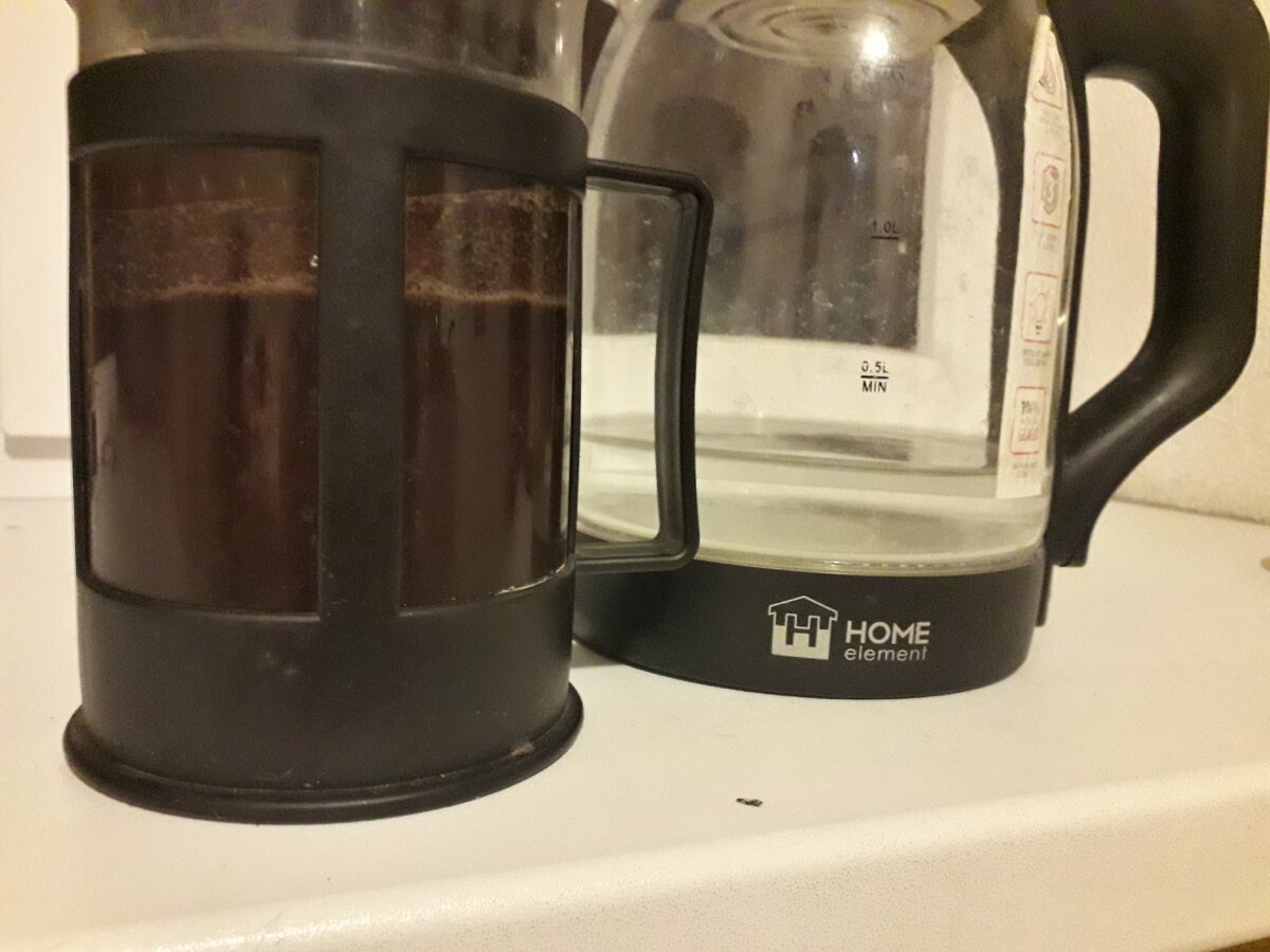 Вот, поставил настаиваться. Завтра утром у меня будет прекрасный кофе