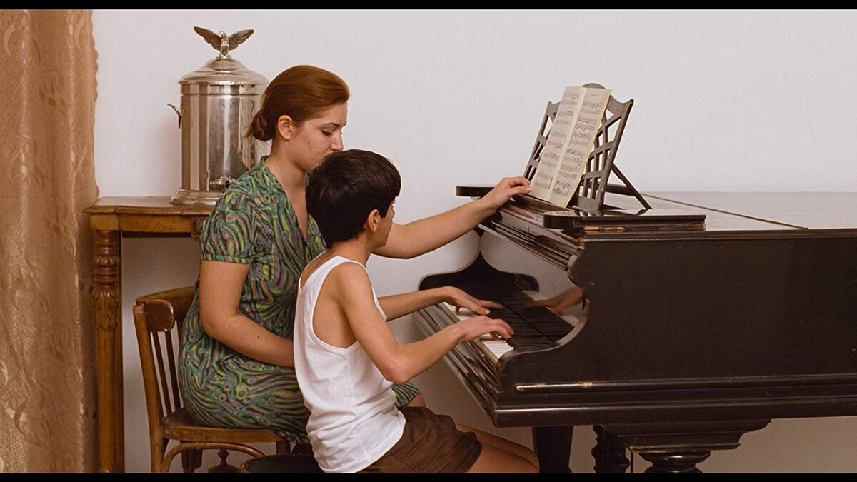 Кадр из фильма "Жаркая страна, холодная зима", 2016 г.