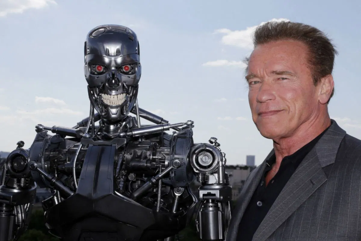Terminator. Арнольд Шварценеггер Терминатор 6. Арнольд Шварценеггер Терминатор темные судьбы. Арнольд Шварценеггер улыбается Терминатор. Как выглядит Арнольд Шварценеггер в Терминаторе
