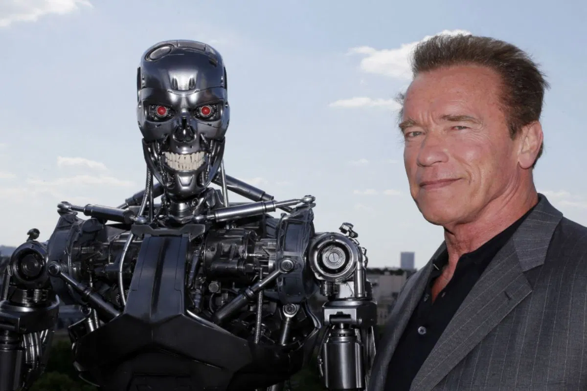 Terminator. Арнольд Шварценеггер Терминатор 6. Арнольд Шварценеггер Терминатор темные судьбы. Арнольд Шварценеггер улыбается Терминатор. Как выглядит Арнольд Шварценеггер в Терминаторе.