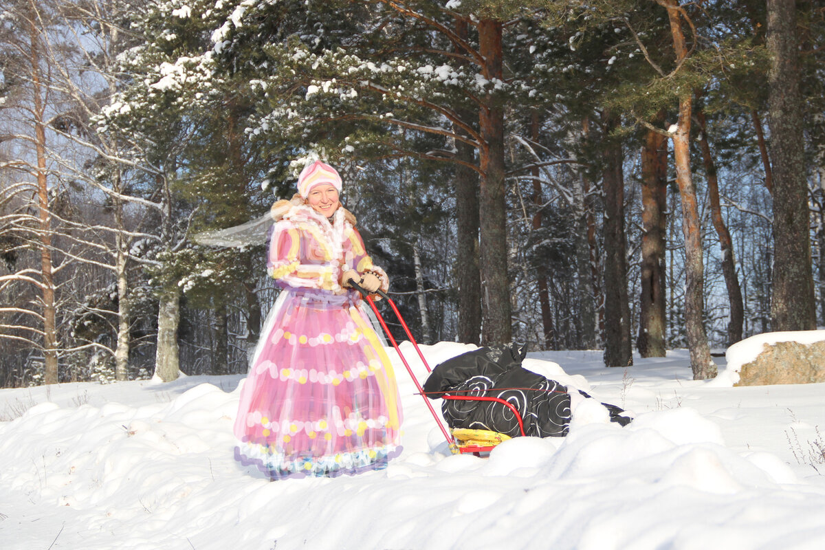 Я всегда мечтала о платье принцессы. Но не ложилось, по крайней мере пока.