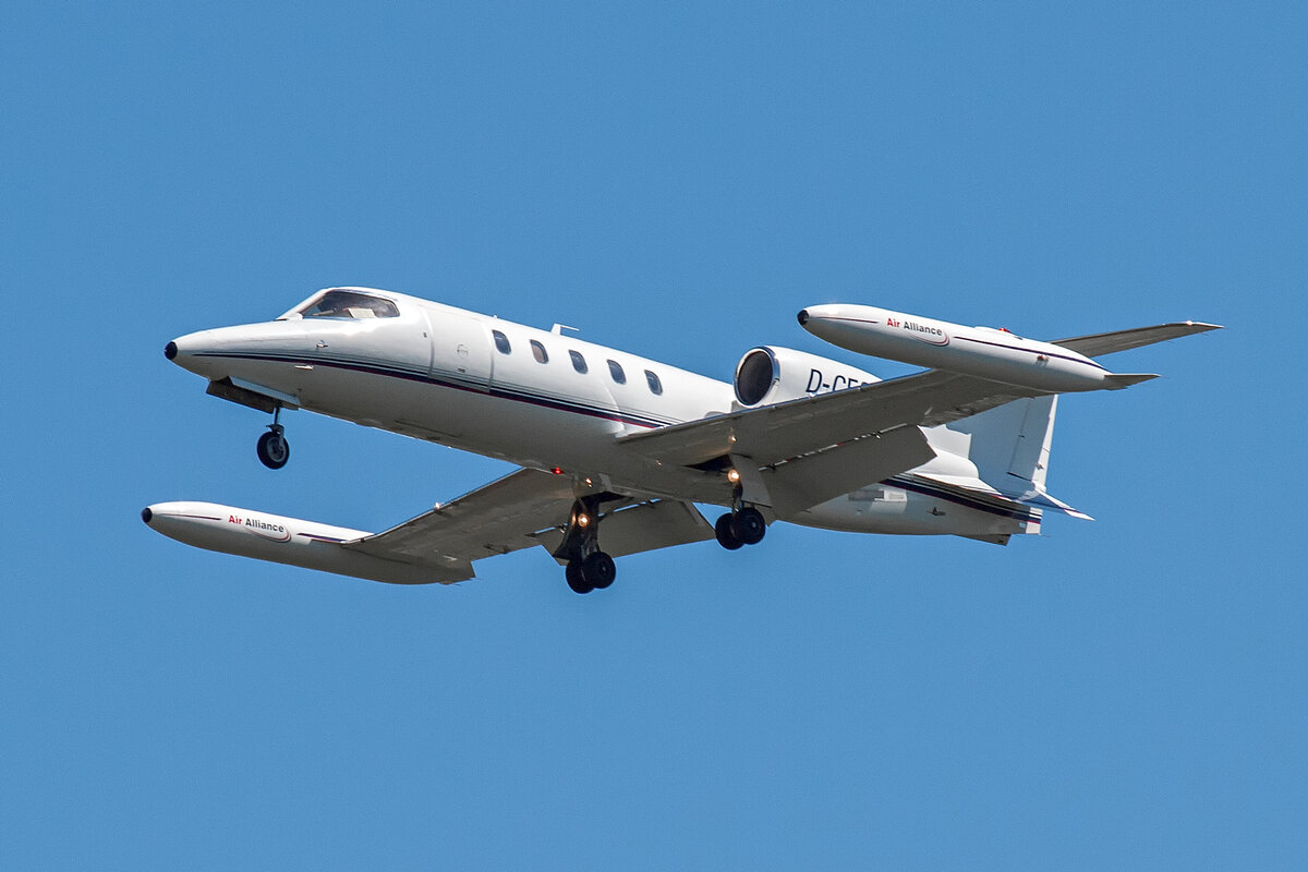 02. Бизнес-джет